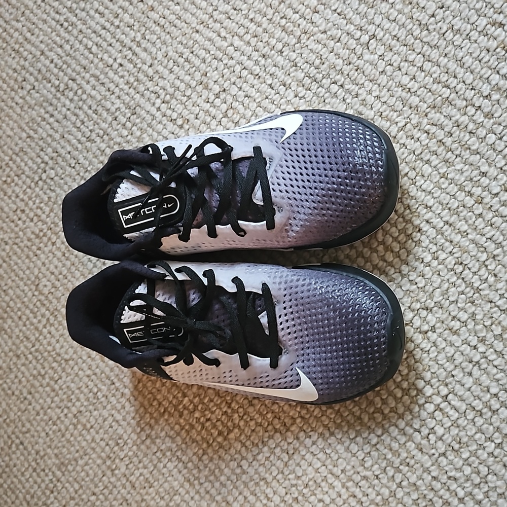 Nike Women's 9 Metcon 6 Cross Training Shoe Black White DJ3073-001 Squats Rope